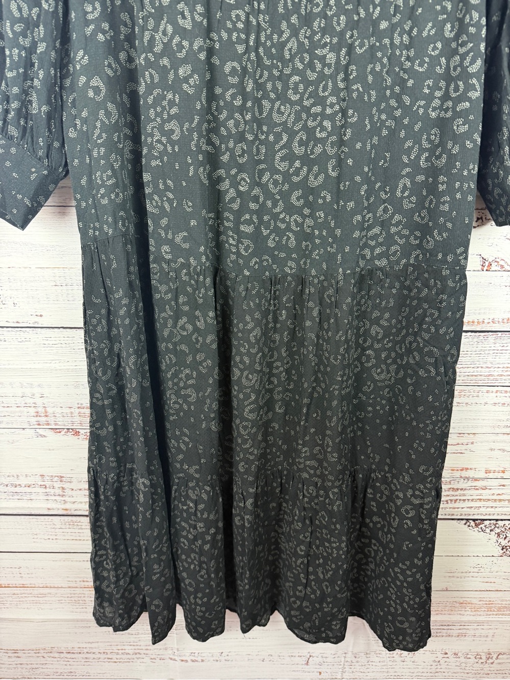 a new day Black Long Sleeve V-Neck Leopard Print Midi Dress - Picture 5 of 8